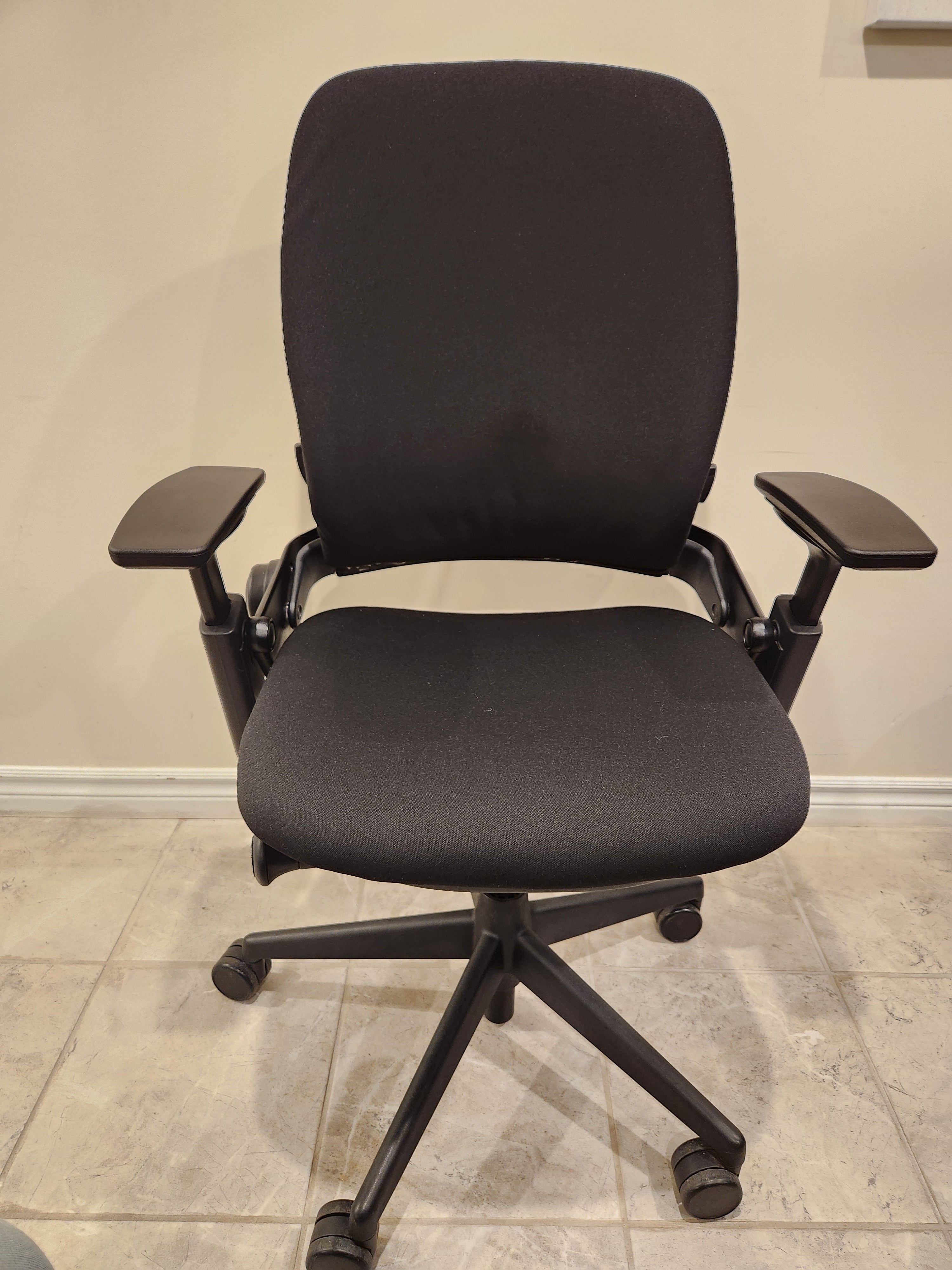 Refurbished Steelcase Leap V2 — Toronto Pickup + GTA Delivery | Greener Postures