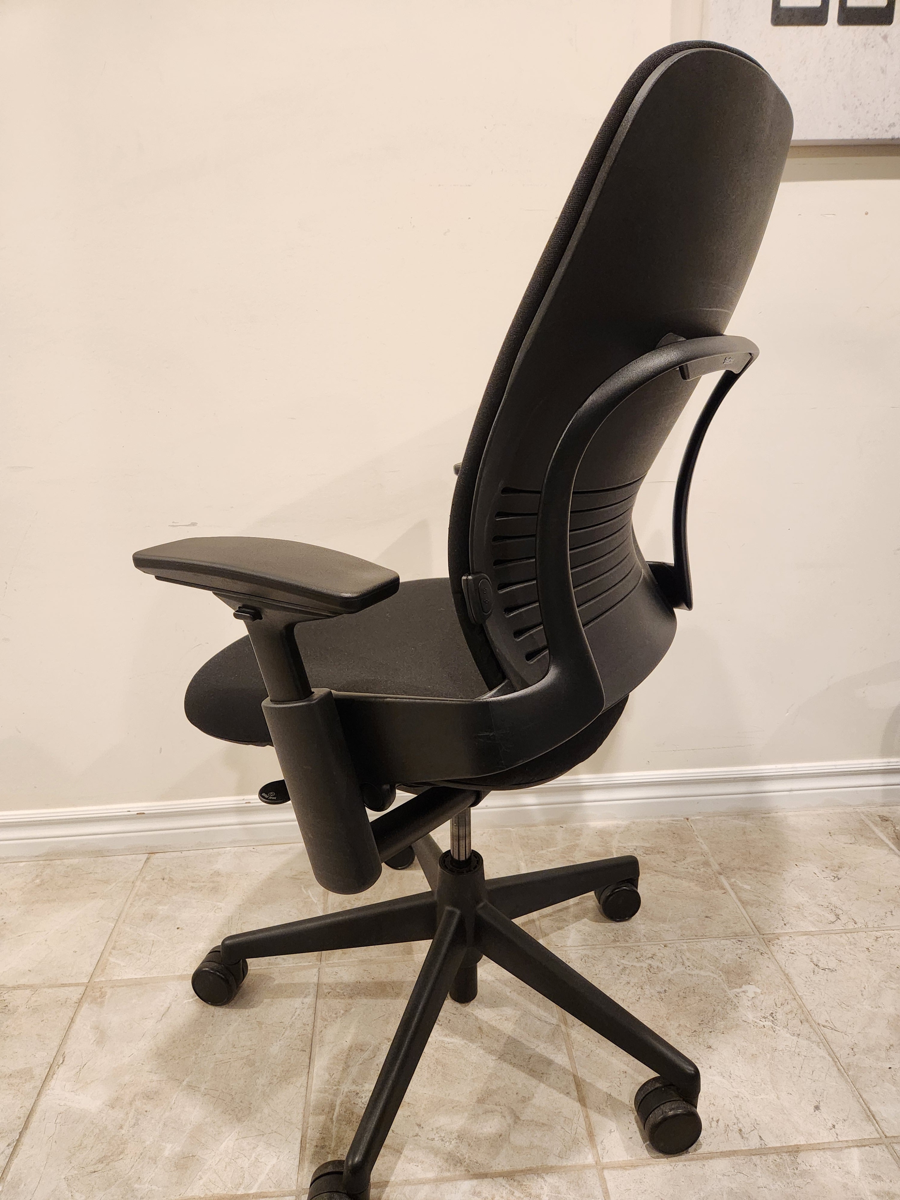Refurbished Steelcase Leap V2 — Toronto Pickup + GTA Delivery | Greener Postures