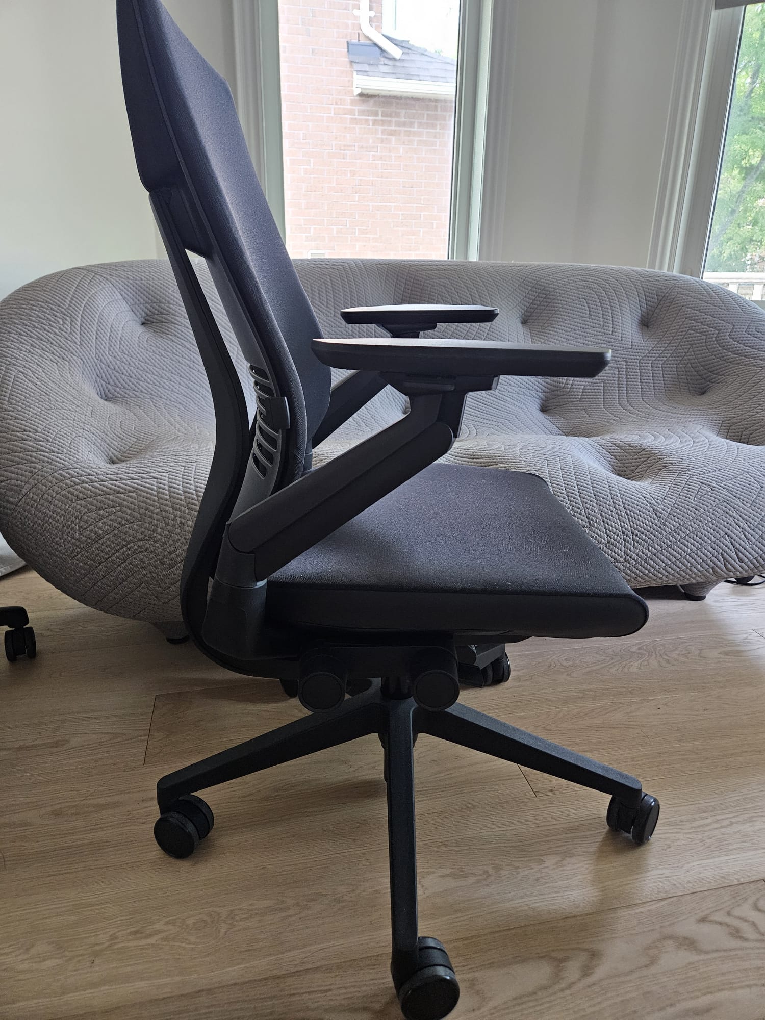 Steelcase Gesture (New/Open Box) — Toronto & GTA | Greener Postures