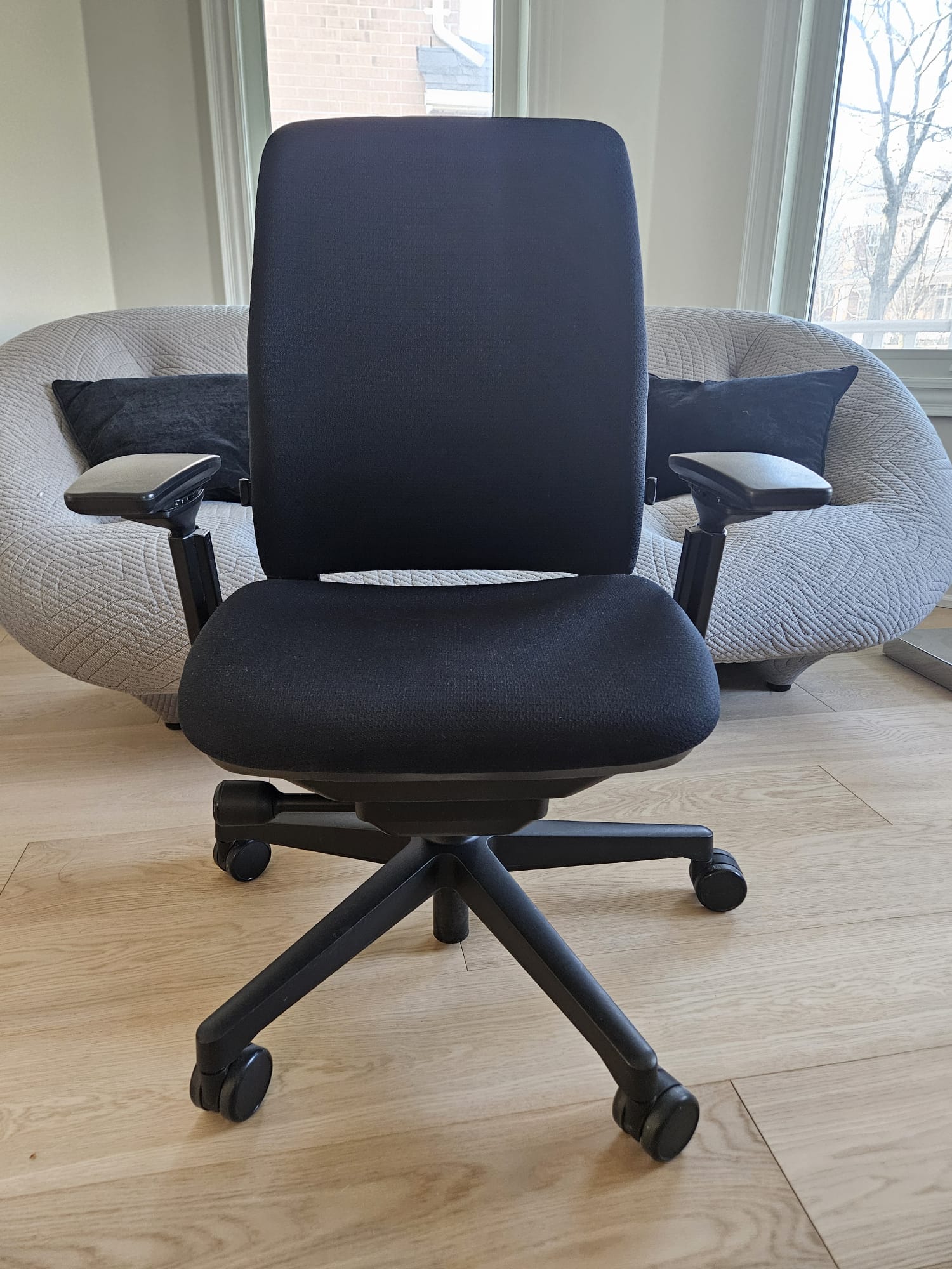 Used Steelcase Amia Ergonomic Chair — Toronto Pickup + GTA Delivery | Greener Postures