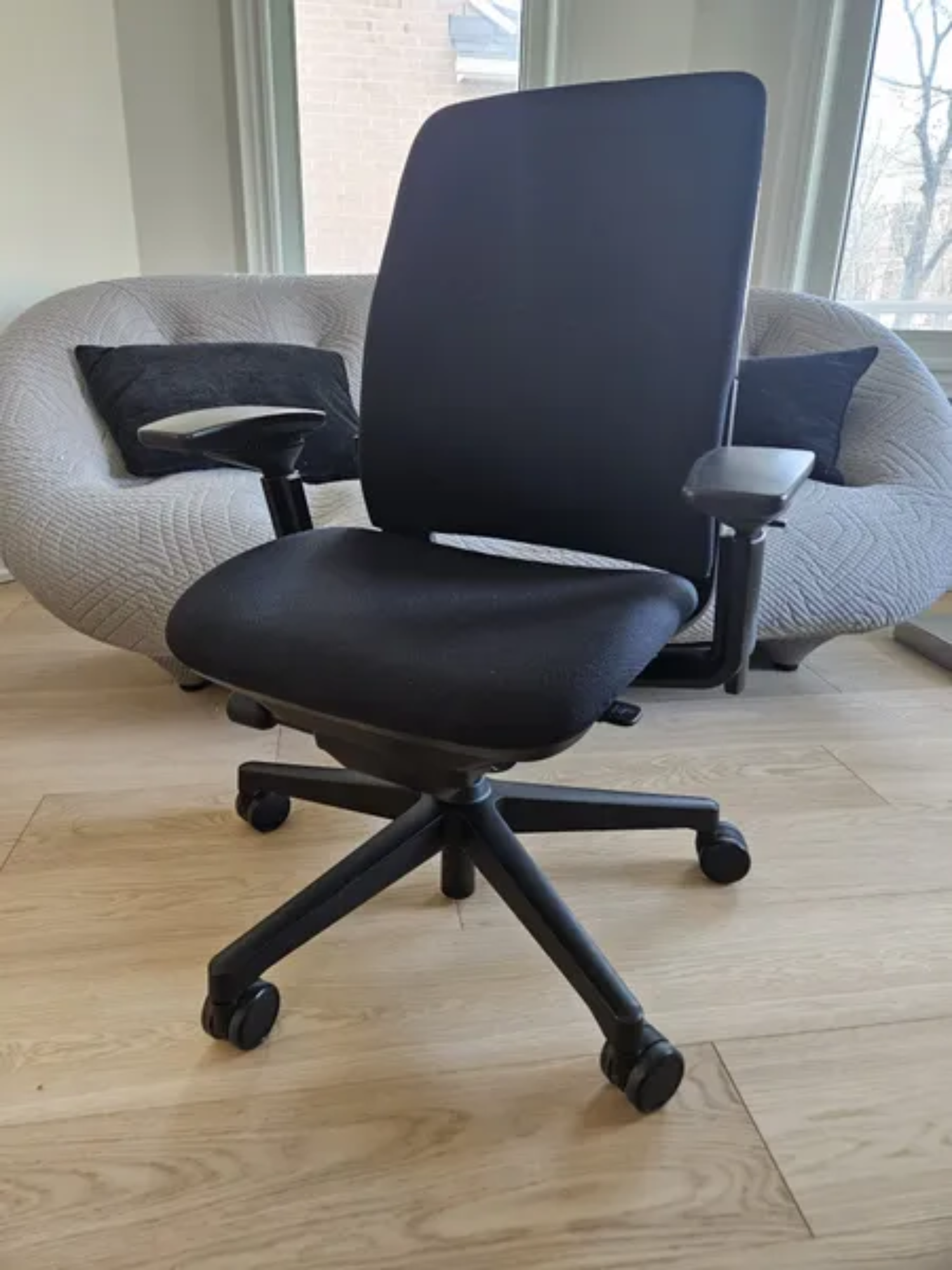 Used Steelcase Amia Ergonomic Chair — Toronto Pickup + GTA Delivery | Greener Postures